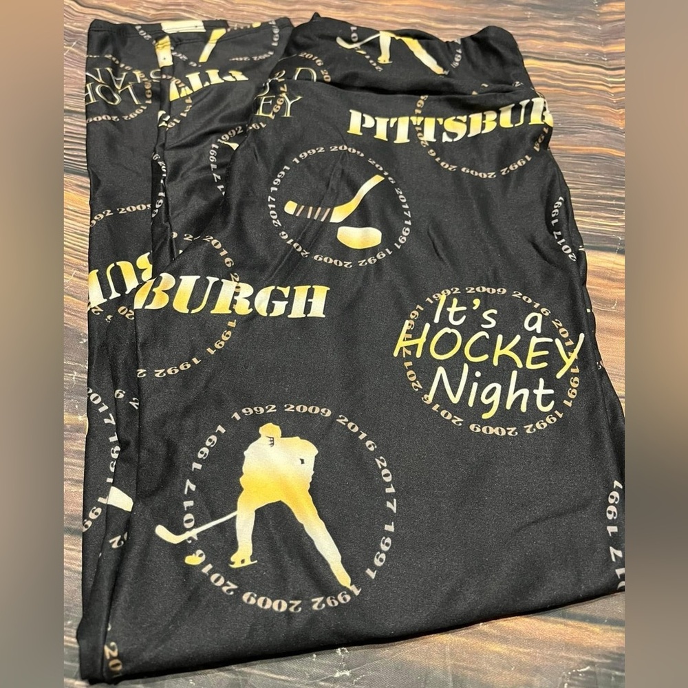 Pittsburgh Penguins Hockey NHL Leggings NEW Yoga Waist Band One Size
